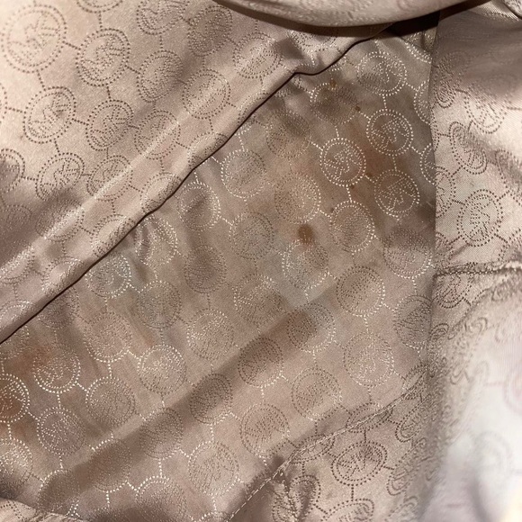 Michael Kors Tote bag Cream and Tan colors RARE - Picture 2 of 4